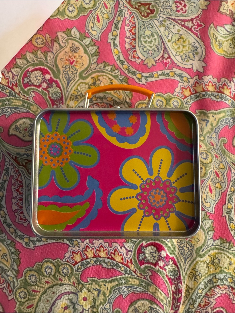 American Girl Beforever Julie’s Lunchbox. Nearly new in box. - Picture 3 of 16